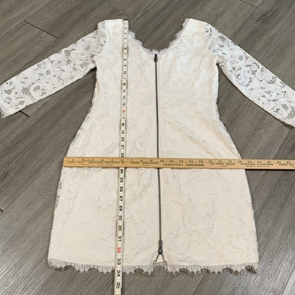 'Diane Von Furstenberg Zarita' Lace White Sheath 3/4 Sleeve Dress size 4 - Picture 14 of 15